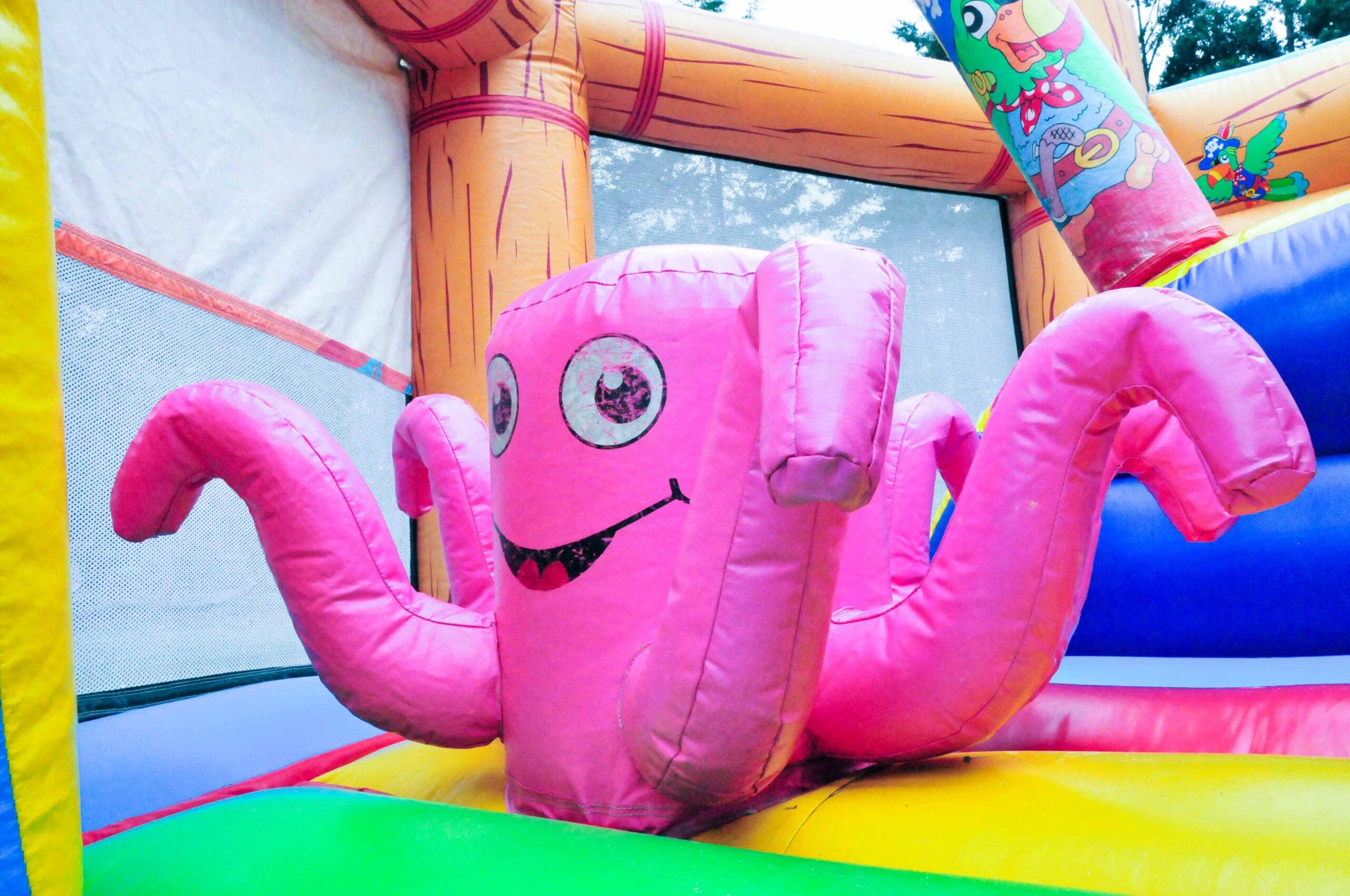 barco-pirata-inflable_pony-park_10
