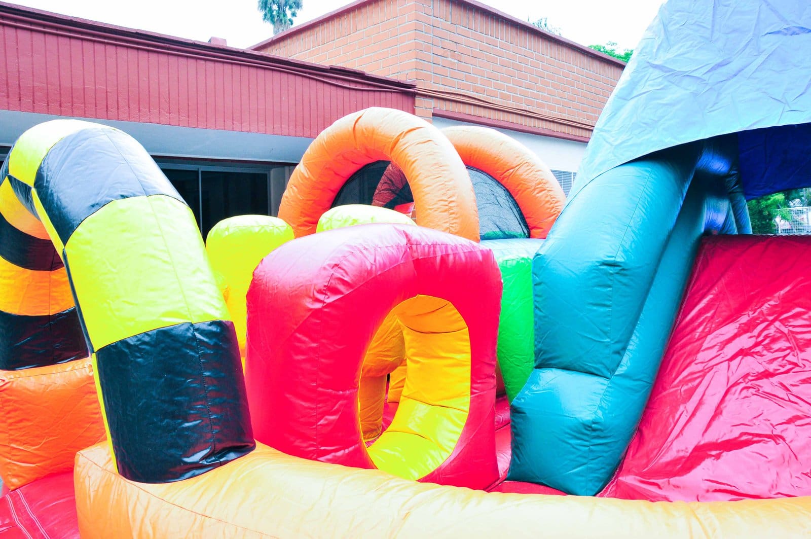 juego-inflable-avion_pony-park_05.jpg
