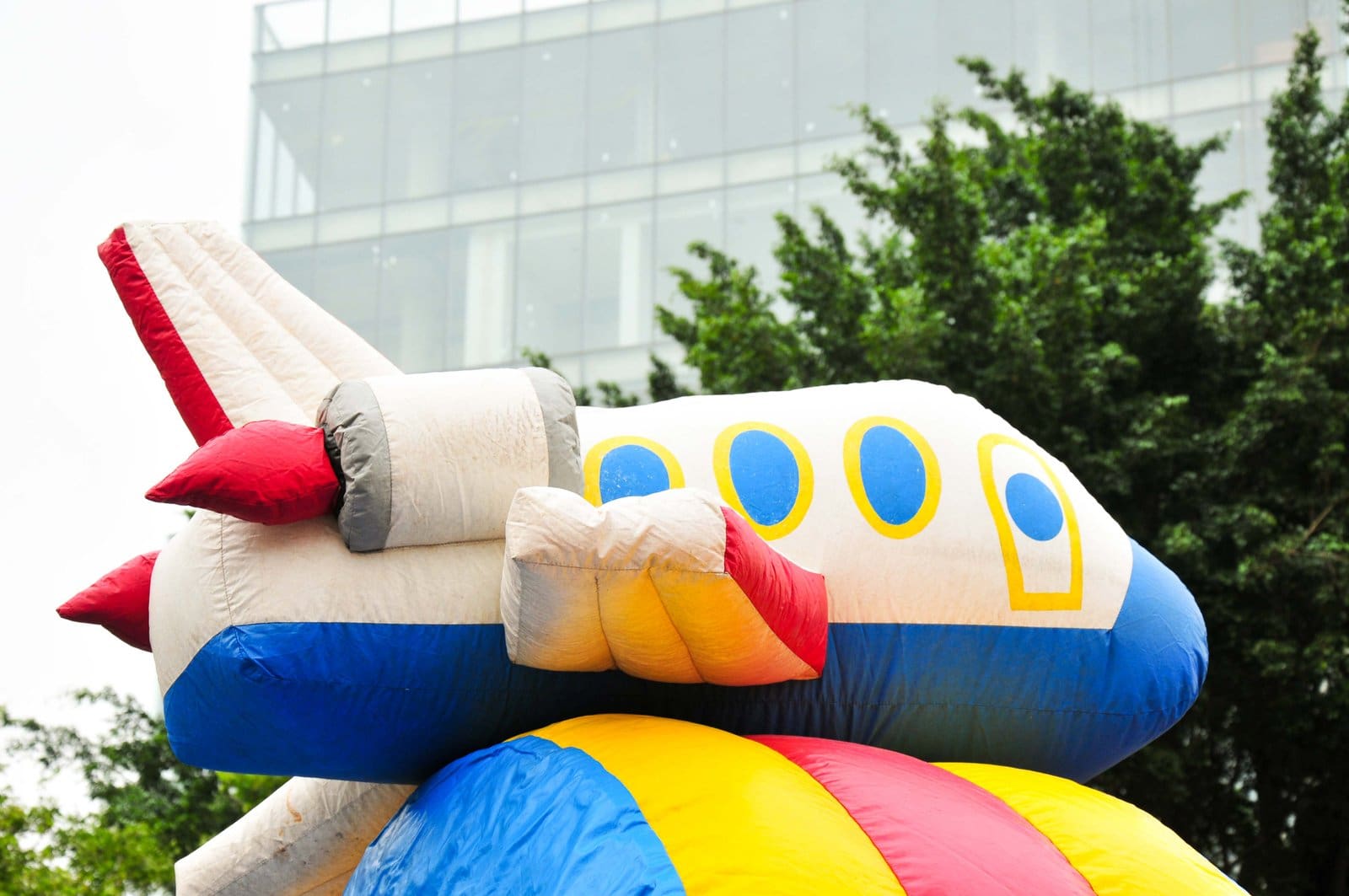 juego-inflable-avion_pony-park_06.jpg