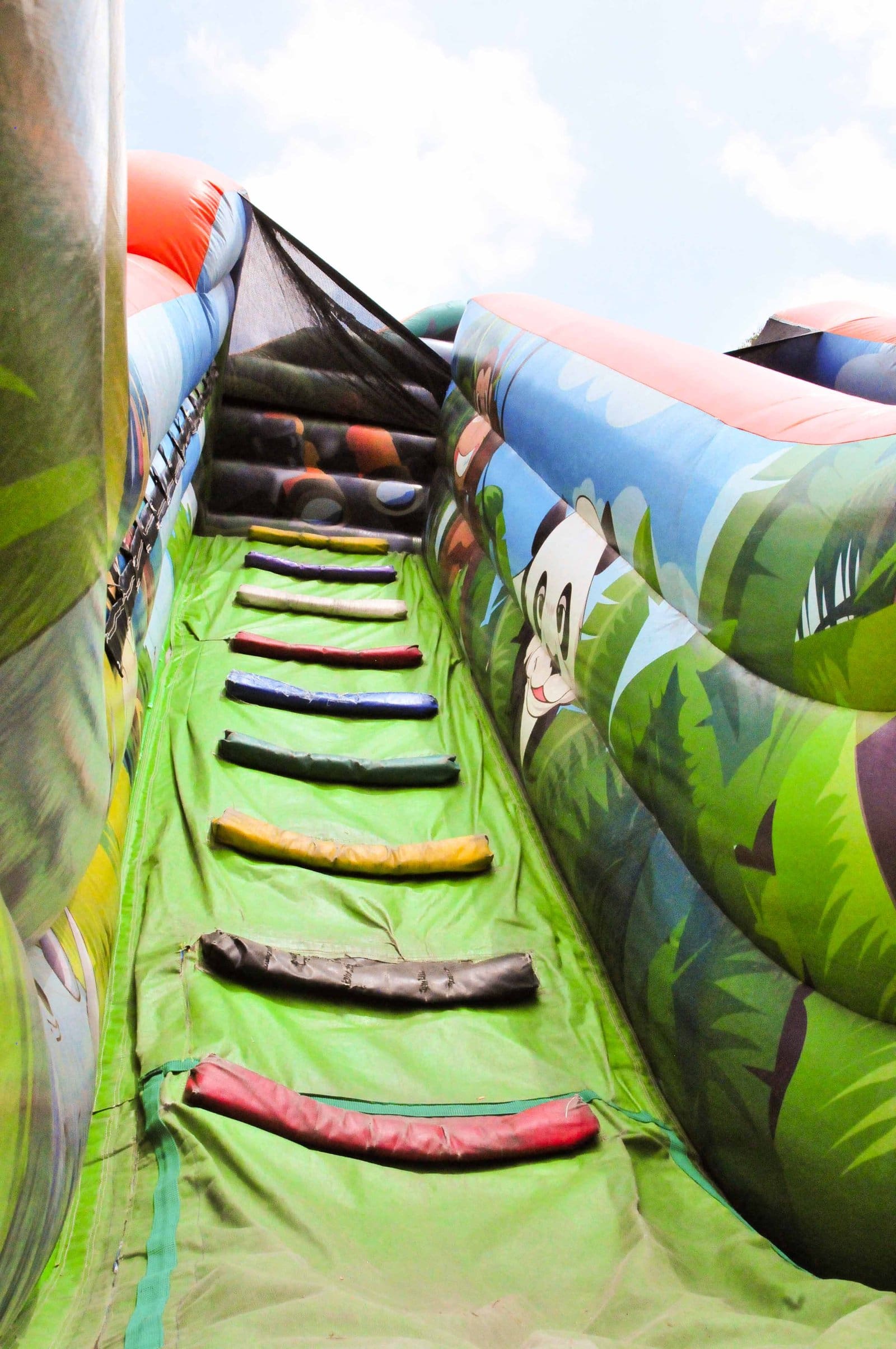 safari-inflable_pony-park_08.jpg