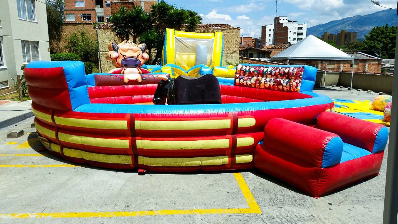 toro-mecanico_pony-park_02.jpg toro-mecanico_pony-park_02.jpg