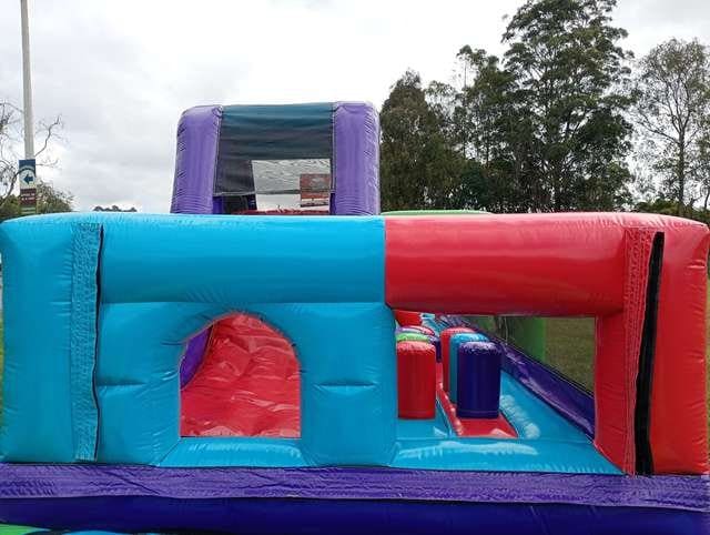 Inflable Desafío Dragón Módulo 4 03 Vista del módulo 4 del inflable certificado Desafío del Dragón